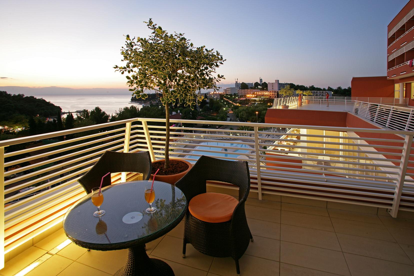 Hotel Albatros Plava Laguna Porec Exterior photo